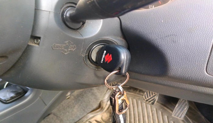 2010 Maruti Swift ZXI, Petrol, Manual, 90,684 km, interior