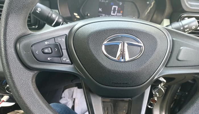 2023 Tata PUNCH ADVENTURE RHYTHM PACK AMT, Petrol, Automatic, 15,488 km, interior