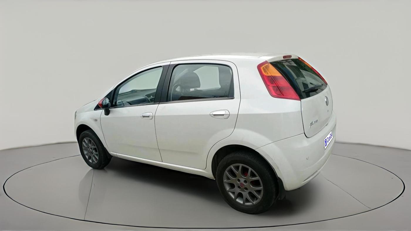 2013 Fiat Grand Punto Emotion 1.3, Diesel, Manual, 1,85,659 km, exterior