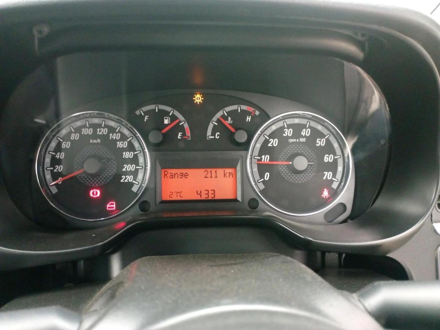 2013 Fiat Grand Punto Emotion 1.3, Diesel, Manual, 1,85,659 km, interior