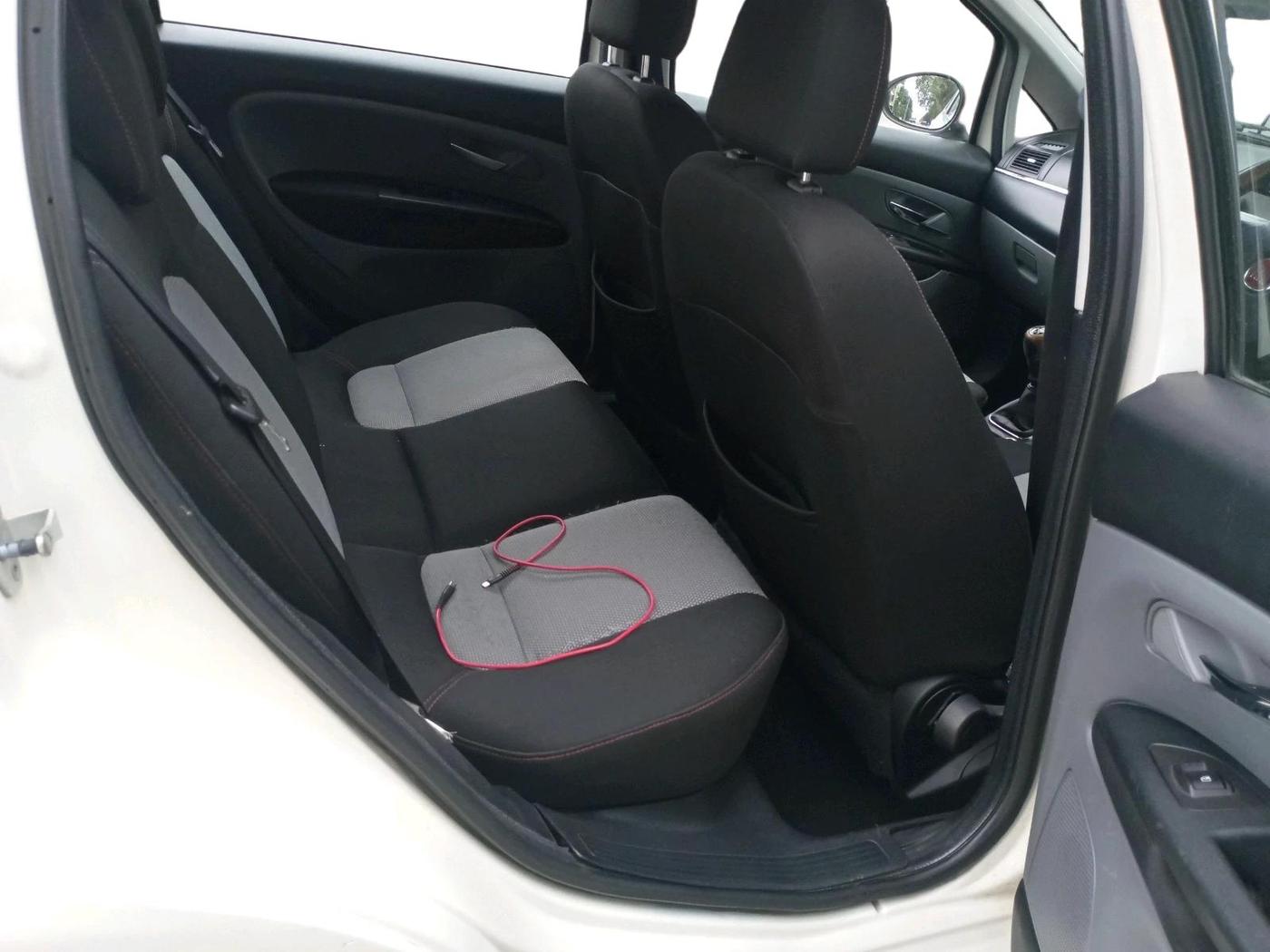 2013 Fiat Grand Punto Emotion 1.3, Diesel, Manual, 1,85,659 km, interior