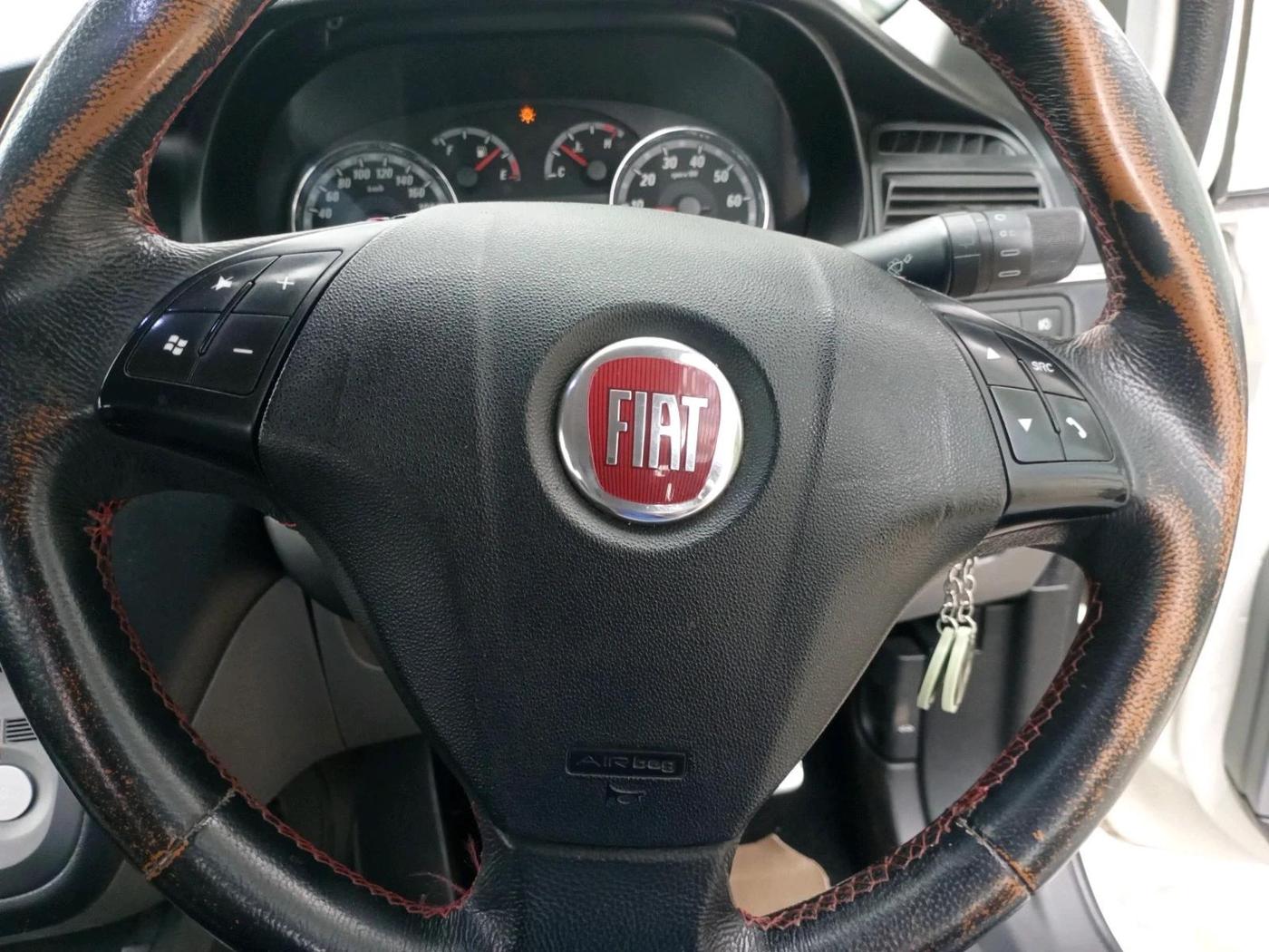 2013 Fiat Grand Punto Emotion 1.3, Diesel, Manual, 1,85,659 km, interior