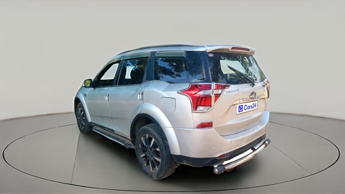 2018 Mahindra XUV500 W11, Diesel, Manual, 1,00,081 km, exterior
