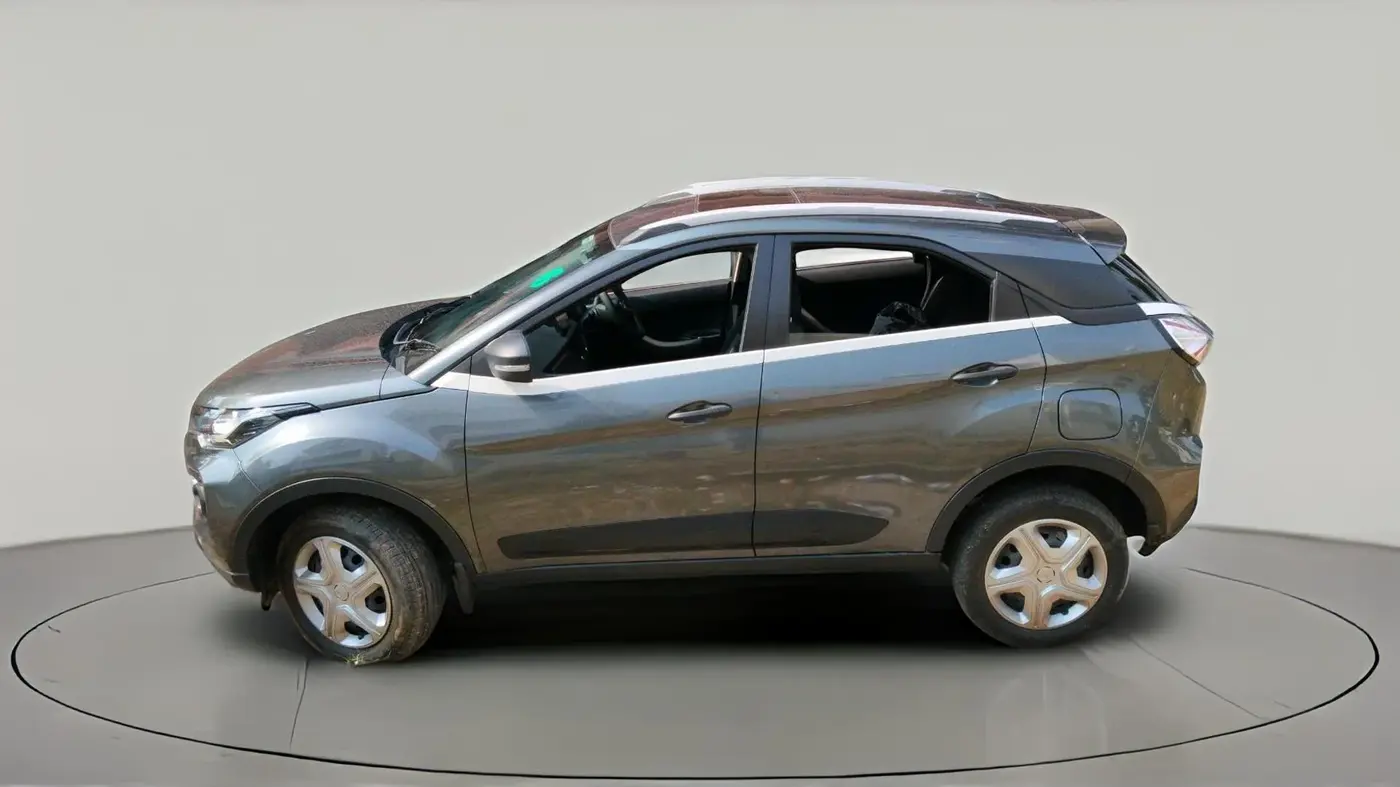 2022 Tata NEXON XM SUNROOF PETROL, Petrol, Manual, 32,189 km, exterior