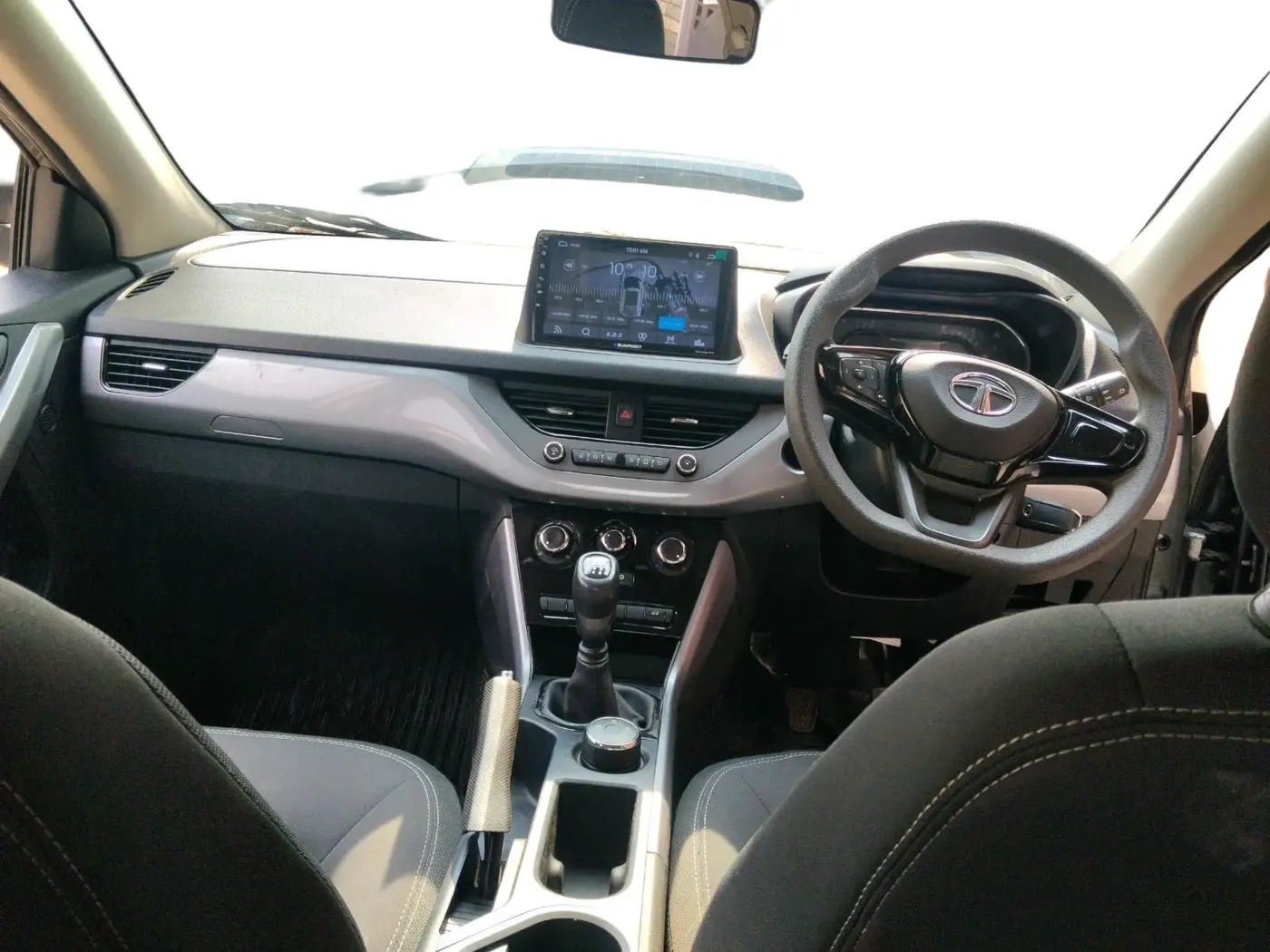 2022 Tata NEXON XM SUNROOF PETROL, Petrol, Manual, 32,189 km, interior