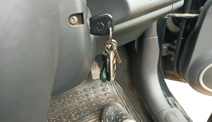 2010 Maruti Swift VXI, Petrol, Manual, 1,60,481 km, interior