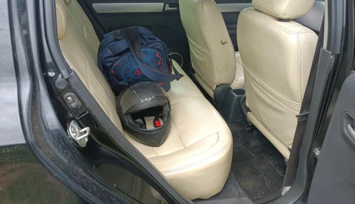2010 Maruti Swift VXI, Petrol, Manual, 1,60,481 km, interior