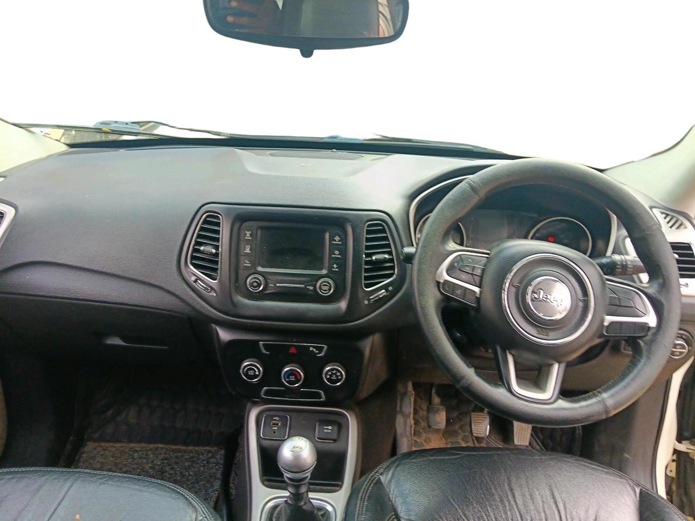 2017 Jeep Compass LONGITUDE 2.0 DIESEL, Diesel, Manual, 1,24,665 km, interior