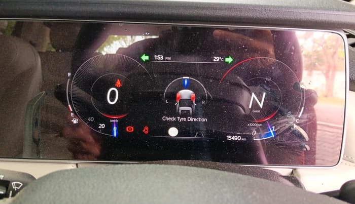 2024 Mahindra XUV700 AX7 Petrol MT 7 STR, Petrol, Manual, 15,490 km, interior
