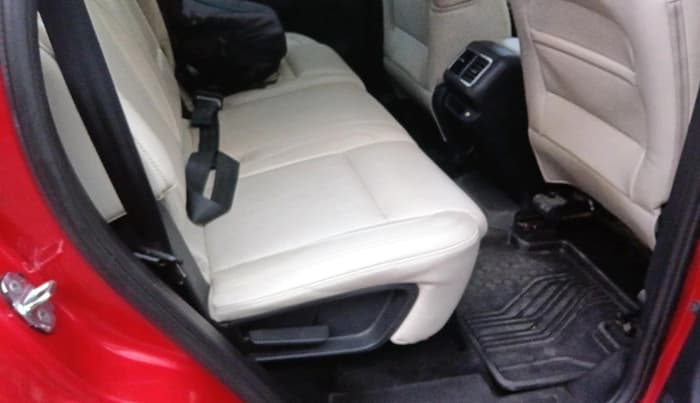 2024 Mahindra XUV700 AX7 Petrol MT 7 STR, Petrol, Manual, 15,490 km, interior