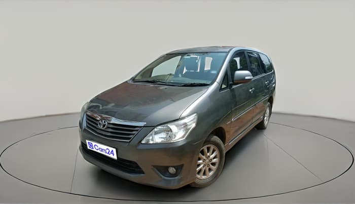 2013 Toyota Innova 2.5 VX 7 STR, Diesel, Manual, 2,10,539 km, exterior