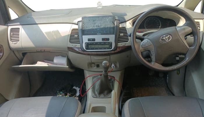 2013 Toyota Innova 2.5 VX 7 STR, Diesel, Manual, 2,10,539 km, interior