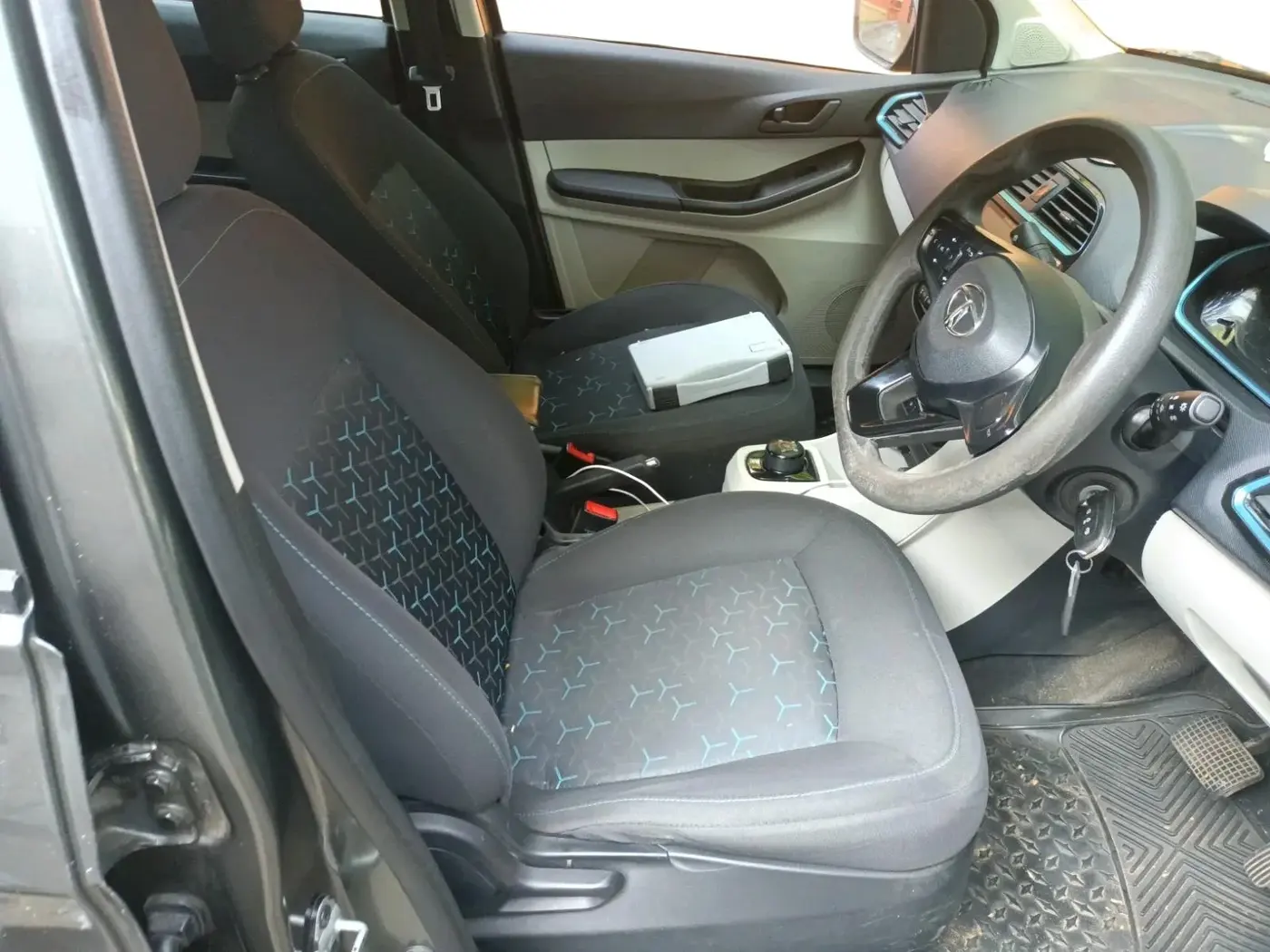 2023 Tata TIAGO EV XT MEDIUM RANGE, Electric, Automatic, 56,842 km, interior