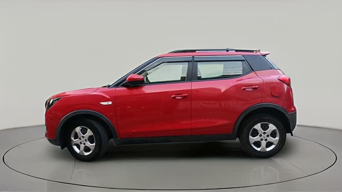 2022 Mahindra XUV300 W6 1.2 PETROL AMT, Petrol, Automatic, 62,980 km, exterior
