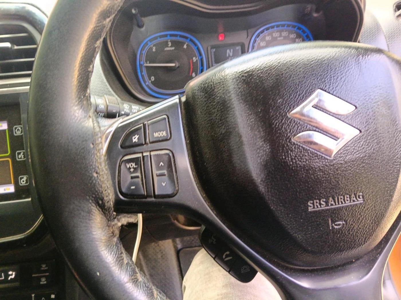 2018 Maruti Vitara Brezza ZDI PLUS, Diesel, Manual, 1,40,347 km, interior