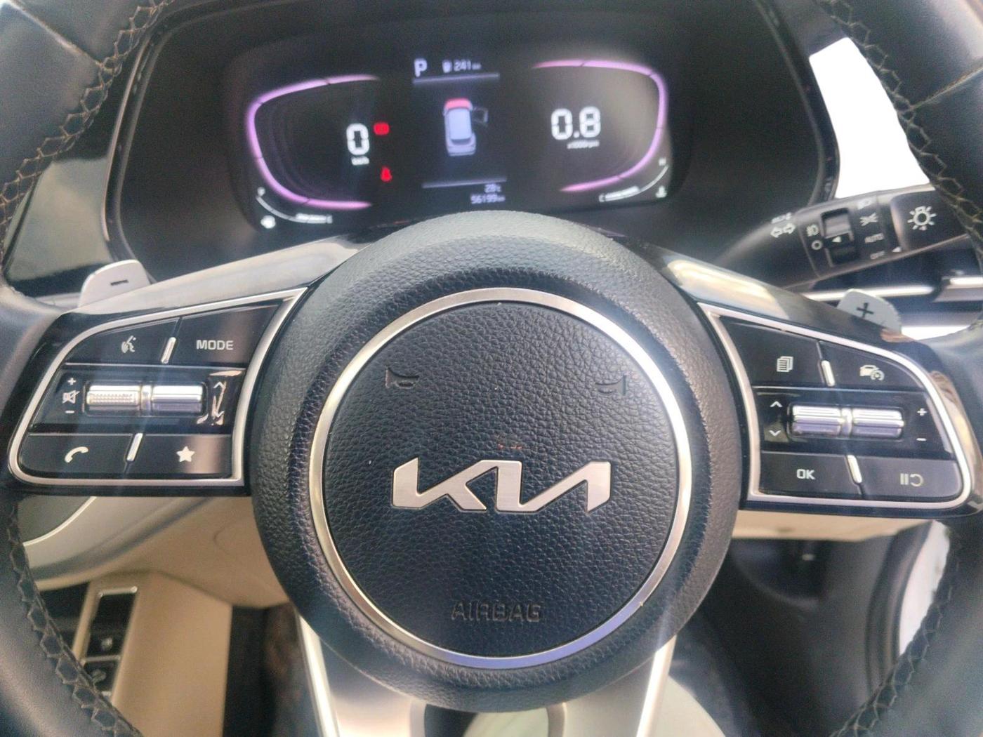 2022 KIA CARENS LUXURY PLUS 1.5 DIESEL AT 7 STR, Diesel, Automatic, 56,199 km, interior