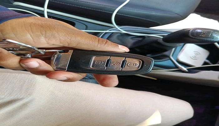 2023 KIA CARENS PREMIUM 1.5 PETROL 7 STR, Petrol, Manual, 21,549 km, interior