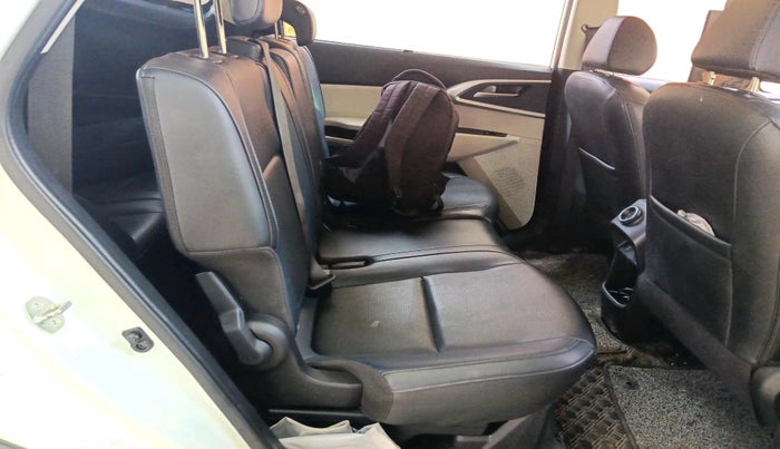 2023 KIA CARENS PREMIUM 1.5 PETROL 7 STR, Petrol, Manual, 21,549 km, interior