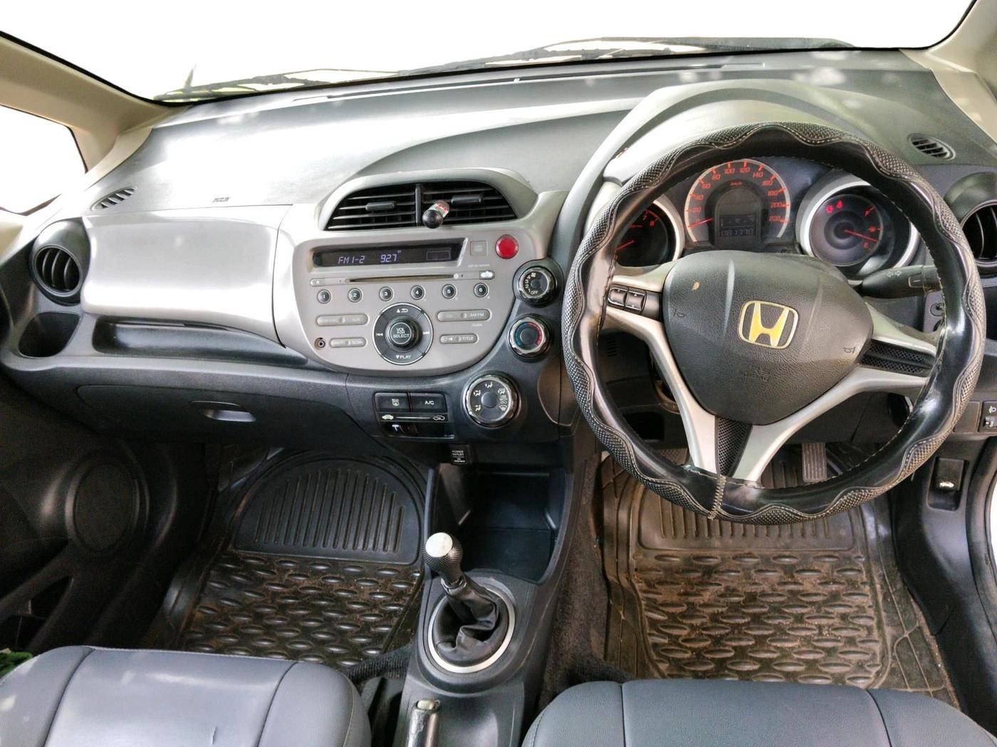 2011 Honda Jazz 1.2L I-VTEC BASE, Petrol, Manual, 81,770 km, interior