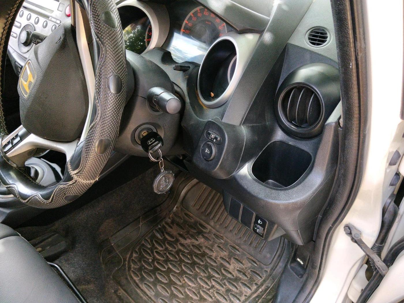 2011 Honda Jazz 1.2L I-VTEC BASE, Petrol, Manual, 81,770 km, interior