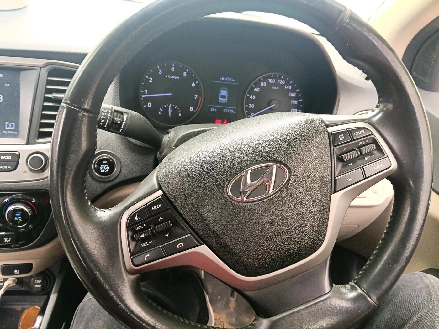 2018 Hyundai Verna 1.6 VTVT SX O, Petrol, Manual, 67,370 km, interior
