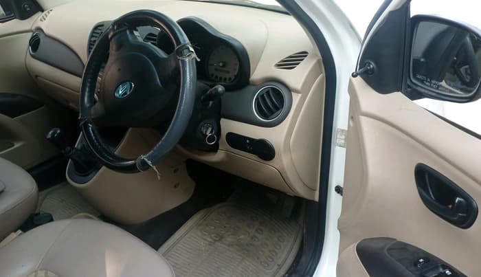 2010 Hyundai i10 MAGNA 1.2, Petrol, Manual, 1,28,547 km, interior