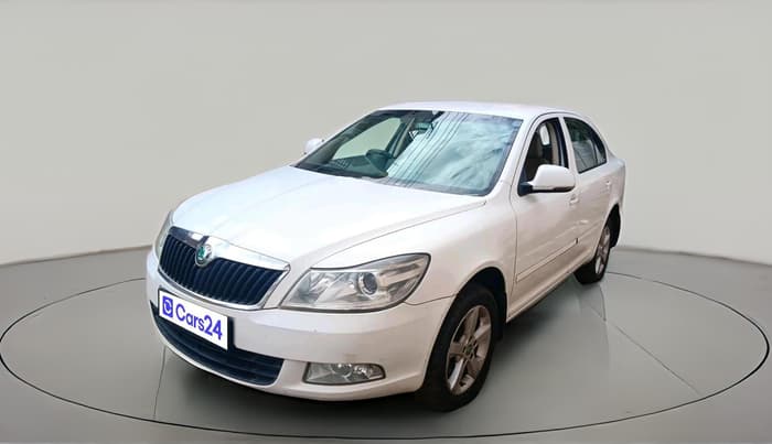 2012 Skoda Laura ELEGANCE 2.0 TDI CR MT, Diesel, Manual, 1,64,212 km, exterior
