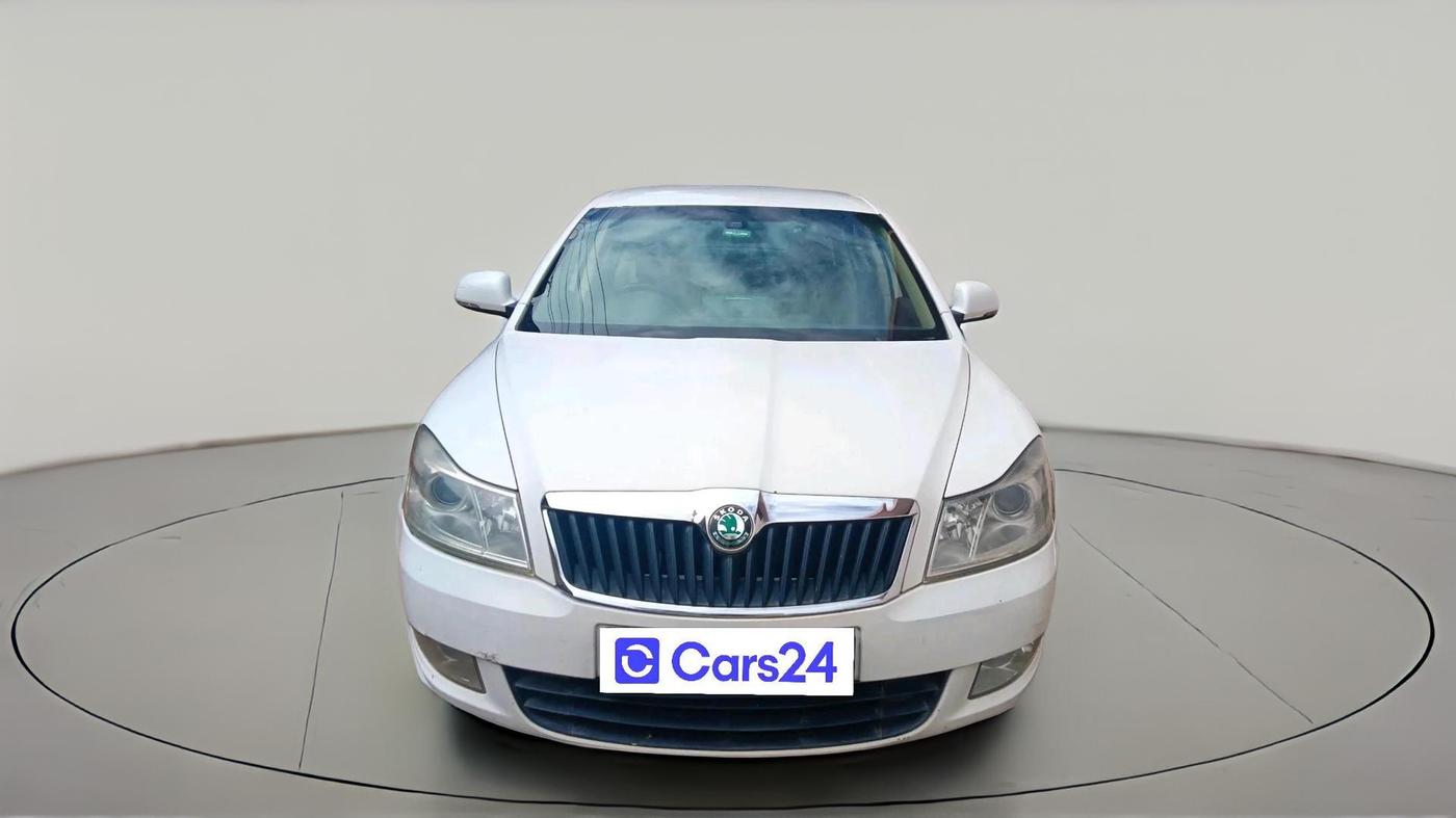 2012 Skoda Laura ELEGANCE 2.0 TDI CR MT, Diesel, Manual, 1,64,212 km, exterior