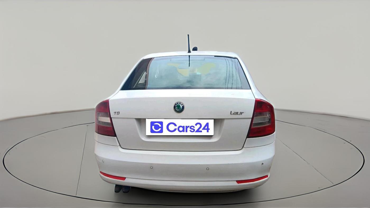 2012 Skoda Laura ELEGANCE 2.0 TDI CR MT, Diesel, Manual, 1,64,212 km, exterior
