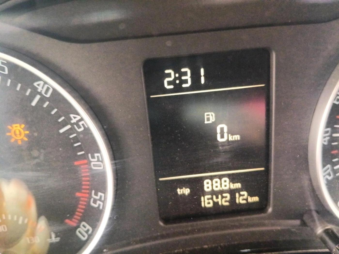 2012 Skoda Laura ELEGANCE 2.0 TDI CR MT, Diesel, Manual, 1,64,212 km, interior