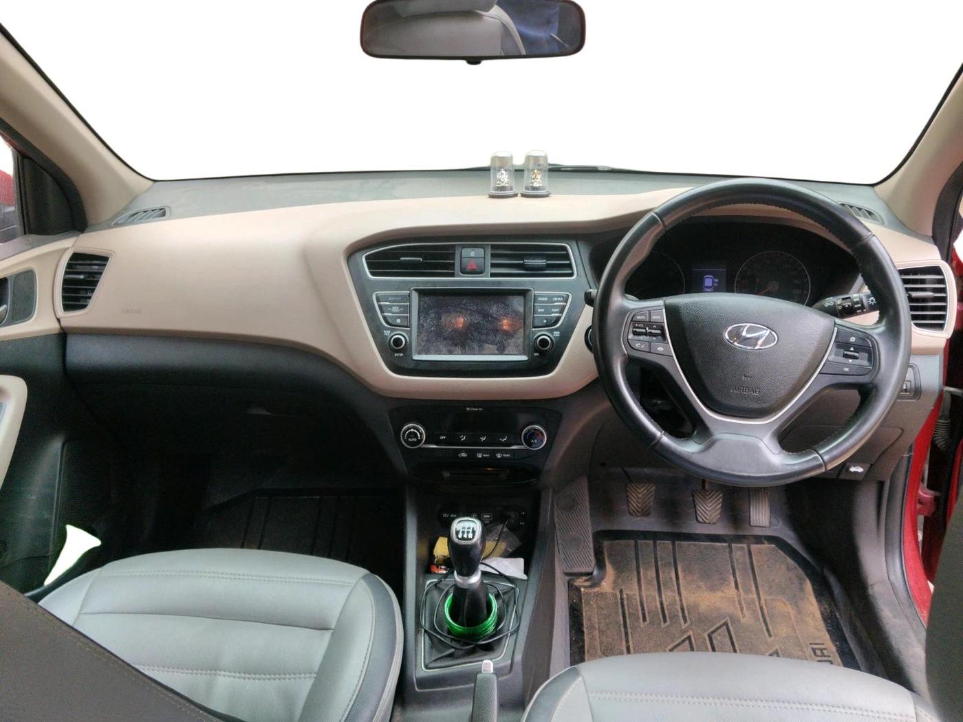 2018 Hyundai Elite i20 ASTA 1.2 (O), Petrol, Manual, 80,704 km, interior