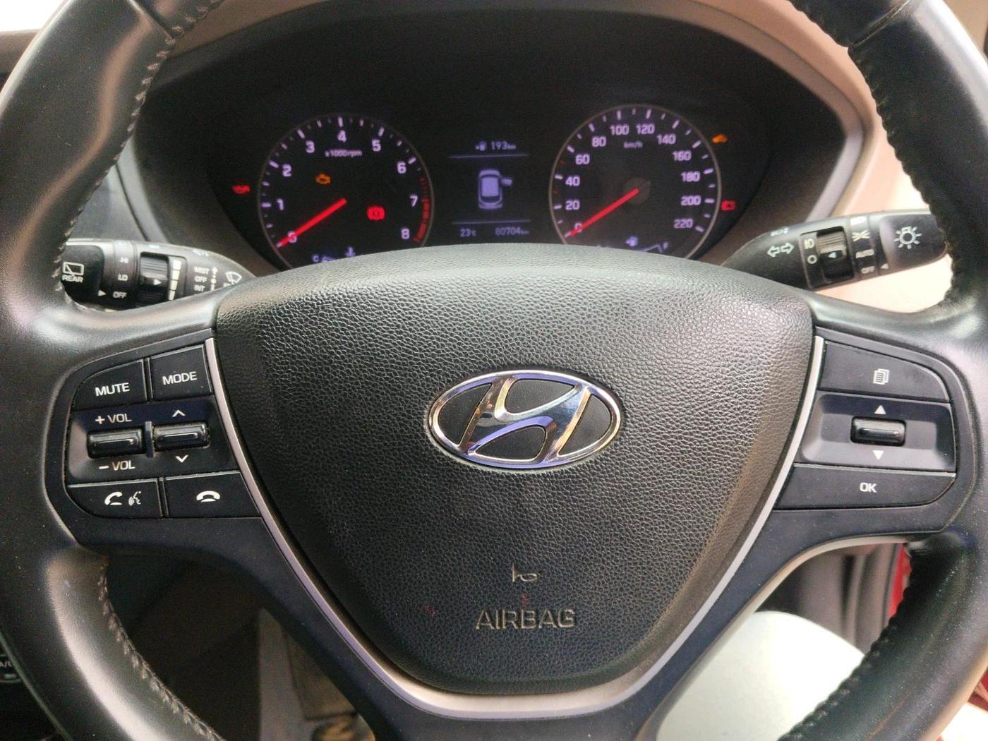 2018 Hyundai Elite i20 ASTA 1.2 (O), Petrol, Manual, 80,704 km, interior