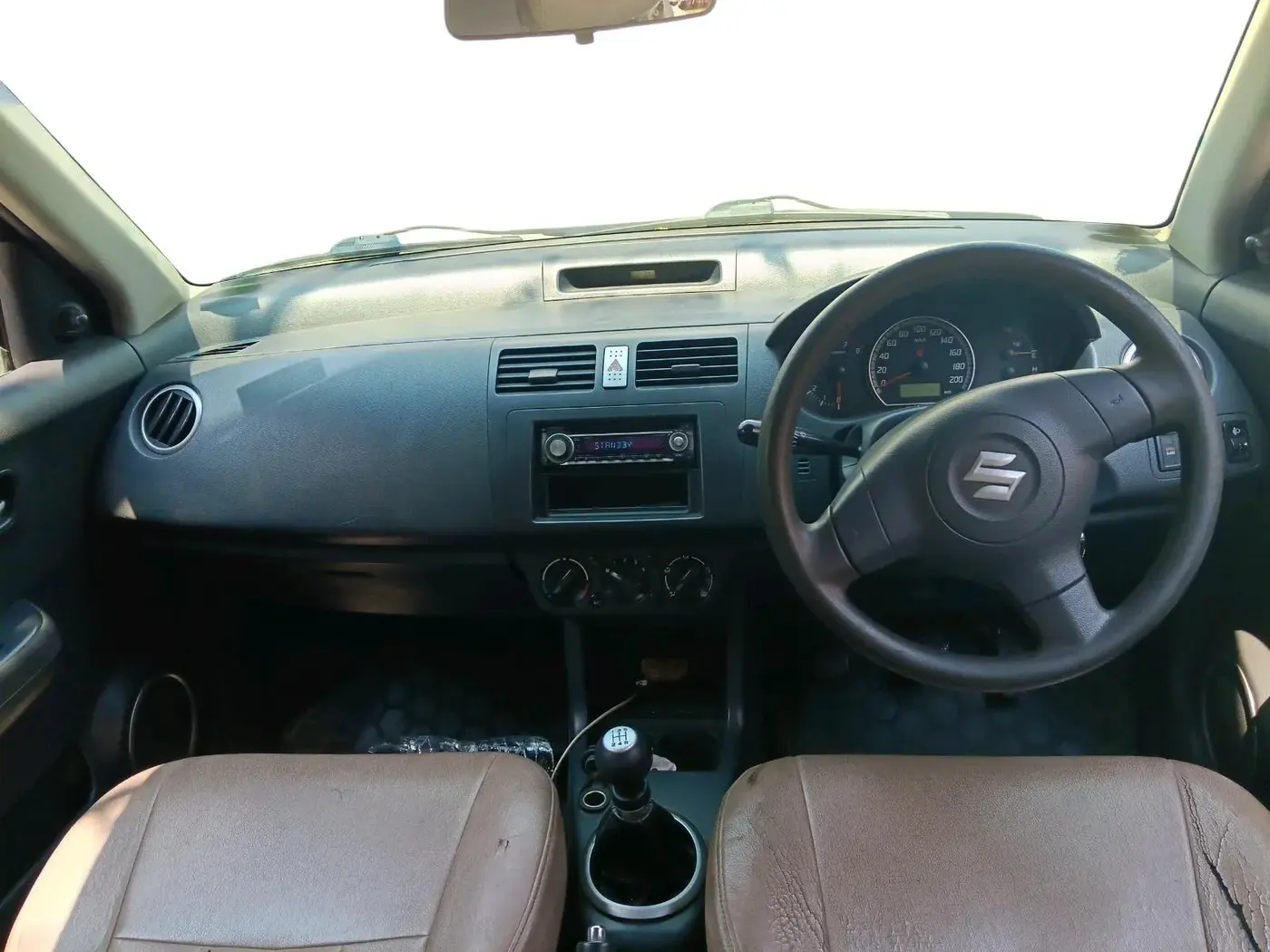 2006 Maruti Swift VXI 1.3, Petrol, Manual, 1,16,455 km, interior