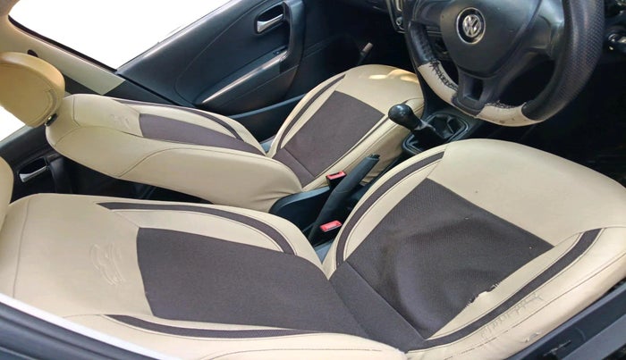 2014 Volkswagen Polo COMFORTLINE 1.2L, Diesel, Manual, 1,49,888 km, interior