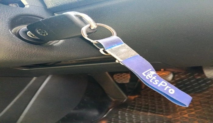 2014 Volkswagen Polo COMFORTLINE 1.2L, Diesel, Manual, 1,49,888 km, interior