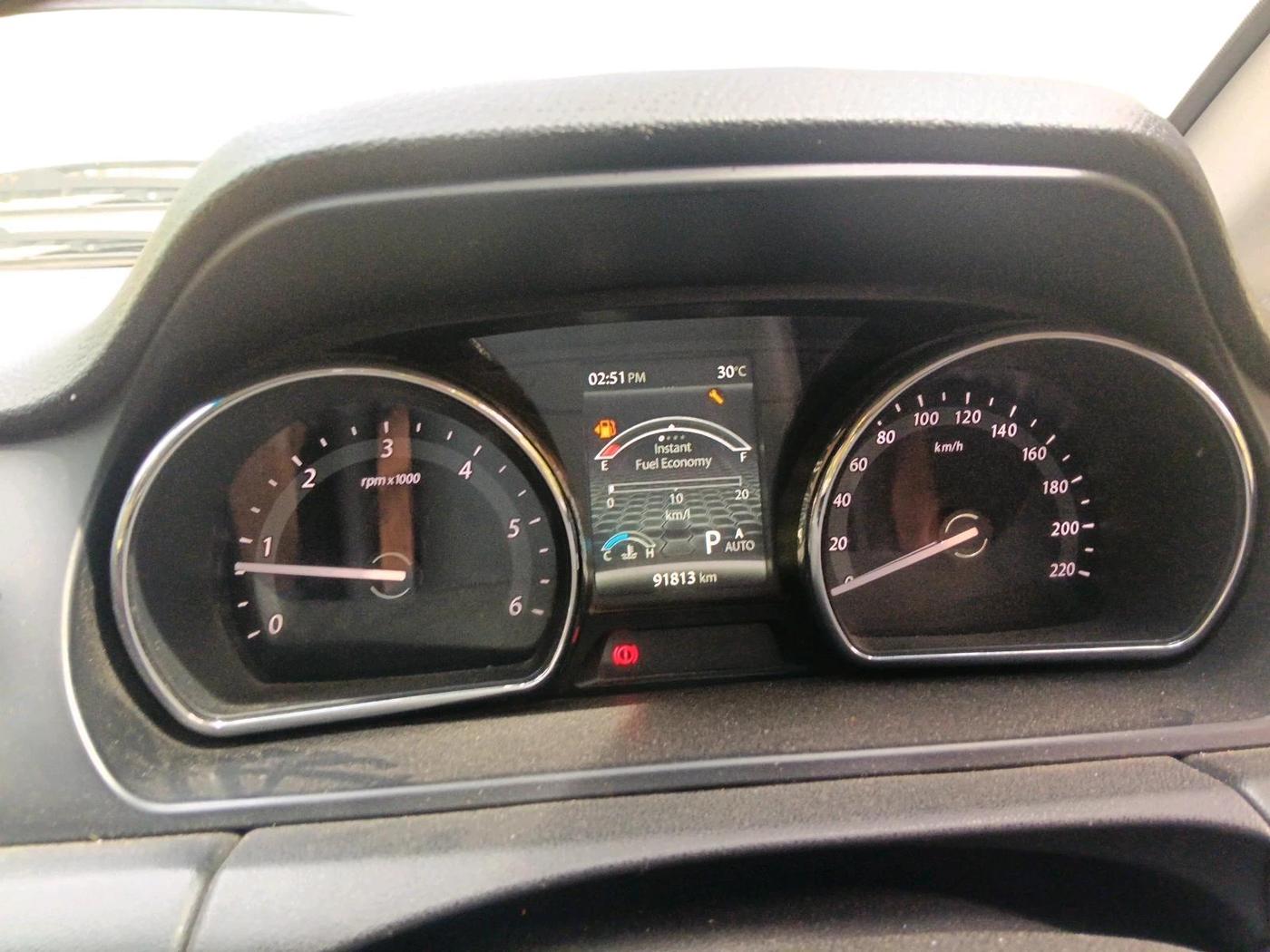 2020 Tata Hexa XMA 4X2 7 STR, Diesel, Automatic, 91,813 km, interior