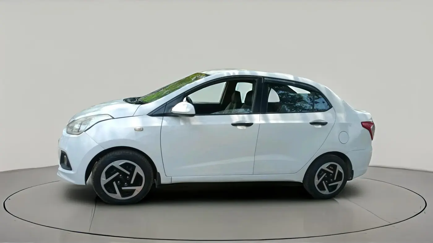 2015 Hyundai Xcent BASE 1.1, Diesel, Manual, 1,26,150 km, exterior