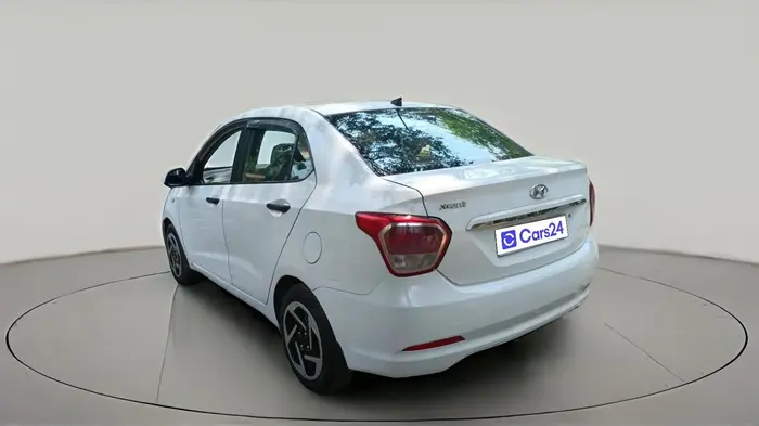 2015 Hyundai Xcent BASE 1.1, Diesel, Manual, 1,26,150 km, exterior