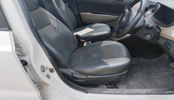 2015 Hyundai Xcent BASE 1.1, Diesel, Manual, 1,26,150 km, interior