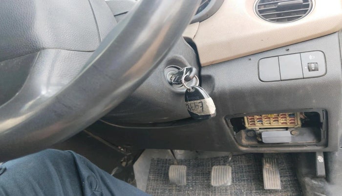 2015 Hyundai Xcent BASE 1.1, Diesel, Manual, 1,26,150 km, interior