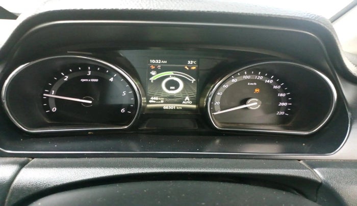 2017 Tata Hexa XT 4X2 6 STR, Diesel, Manual, 66,301 km, interior