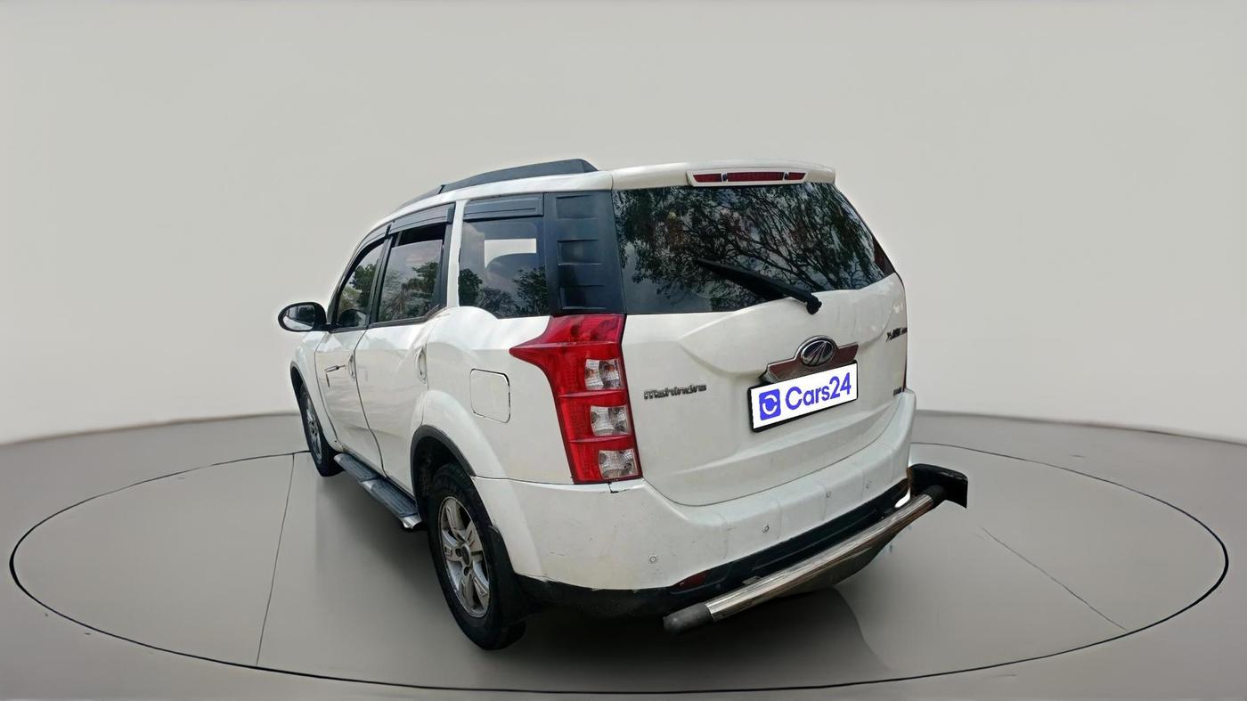 2014 Mahindra XUV500 W8, Diesel, Manual, 4,50,000 km, exterior