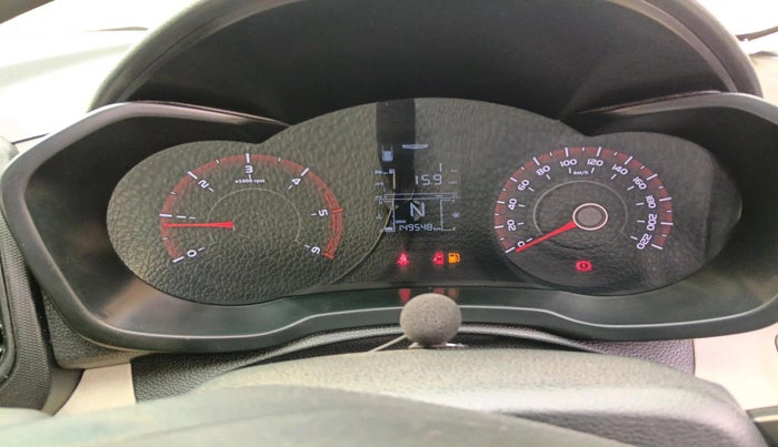 2021 Mahindra XUV300 W6 1.5 Diesel, Diesel, Manual, 1,49,548 km, interior