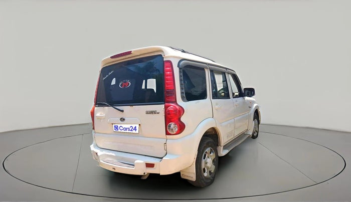 2011 Mahindra Scorpio SLE, Diesel, Manual, 2,29,000 km, exterior