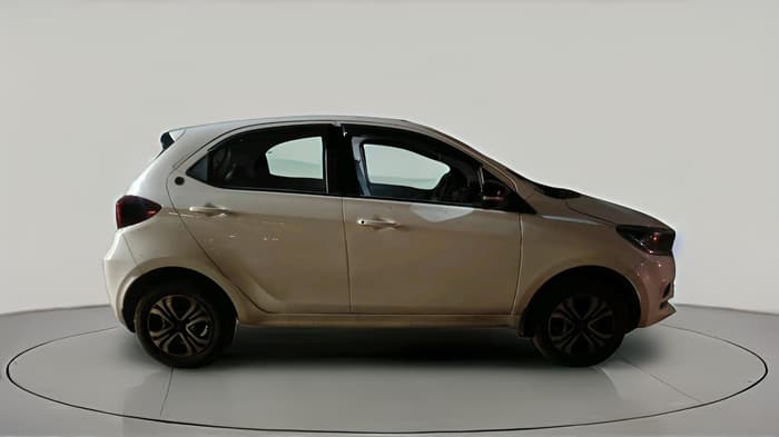 2023 Tata Tiago XT CNG, CNG, Manual, 1,13,837 km, exterior
