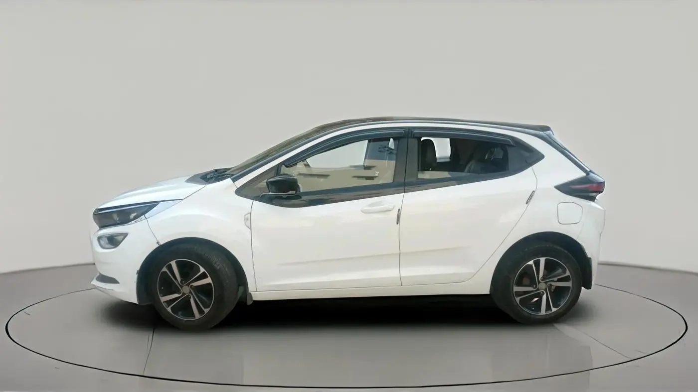 2020 Tata ALTROZ XZ PETROL, Petrol, Manual, 8,15,000 km, exterior