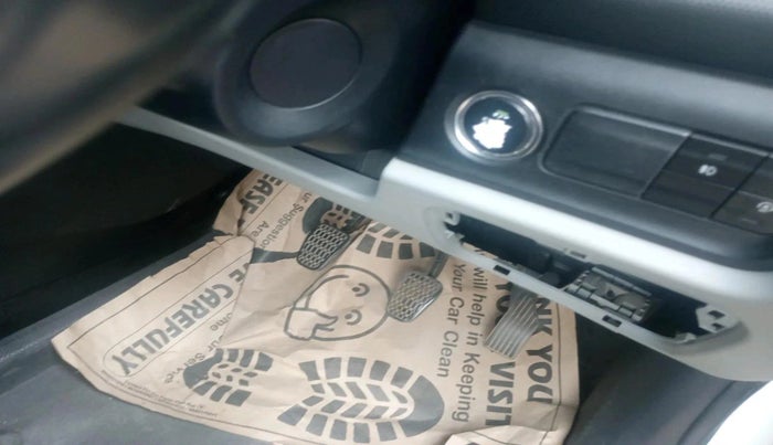 2020 Tata ALTROZ XZ PETROL, Petrol, Manual, 80,129 km, interior