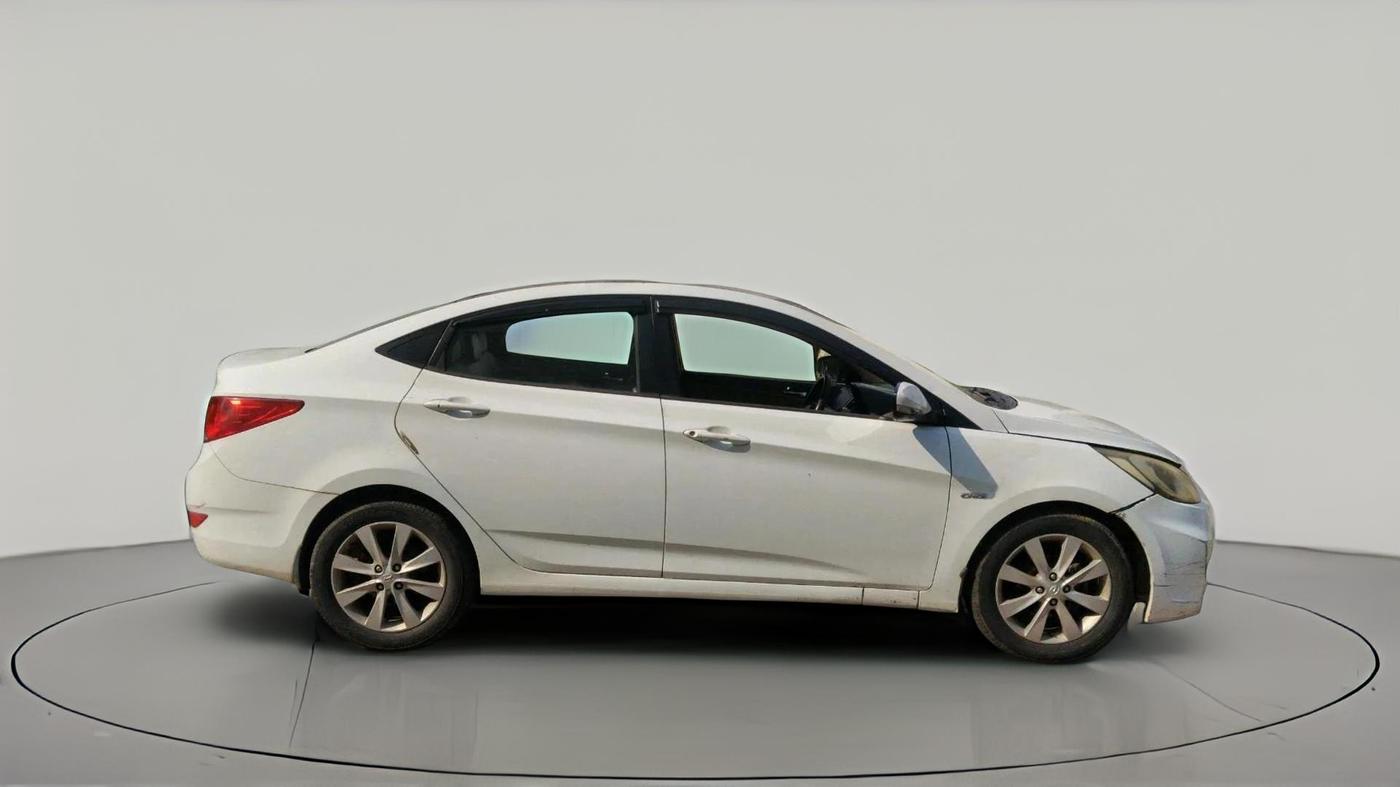 2011 Hyundai Verna FLUIDIC 1.6 CRDI SX, Diesel, Manual, 1,19,298 km, exterior