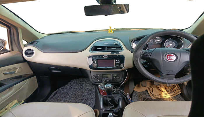 2015 Fiat Linea EMOTION 1.4 L T JET, Petrol, Manual, 1,07,330 km, interior