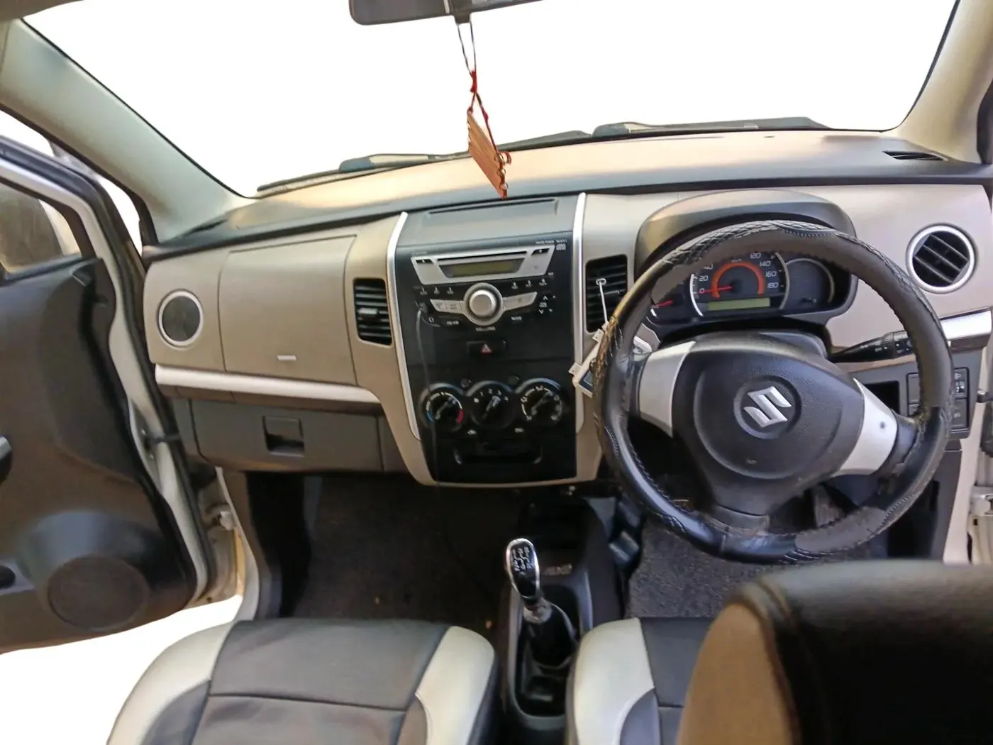 2015 Maruti Wagon R 1.0 VXI, Petrol, Manual, 1,29,037 km, interior